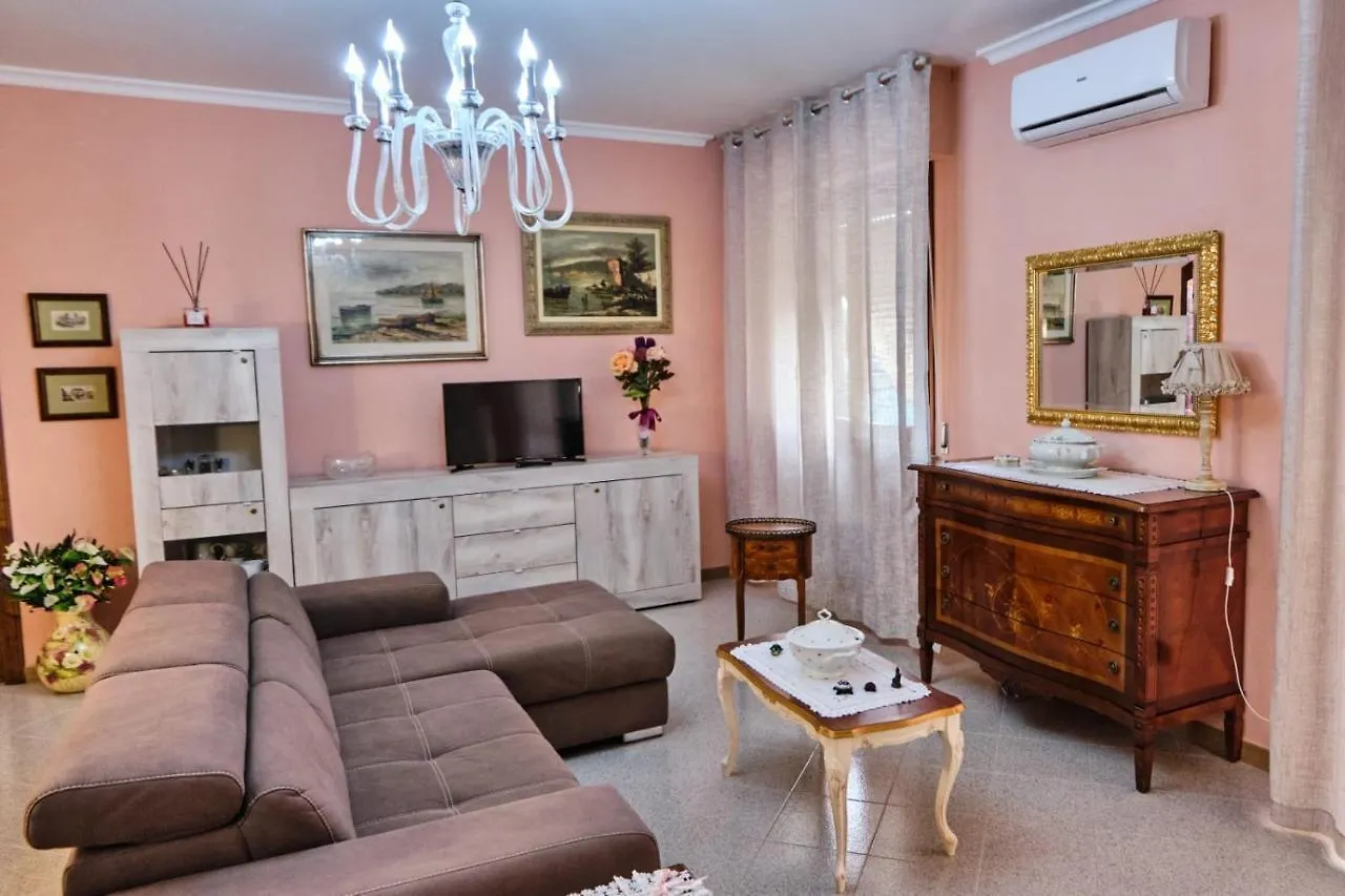 Casa Marina Villa Donoratico 0*,